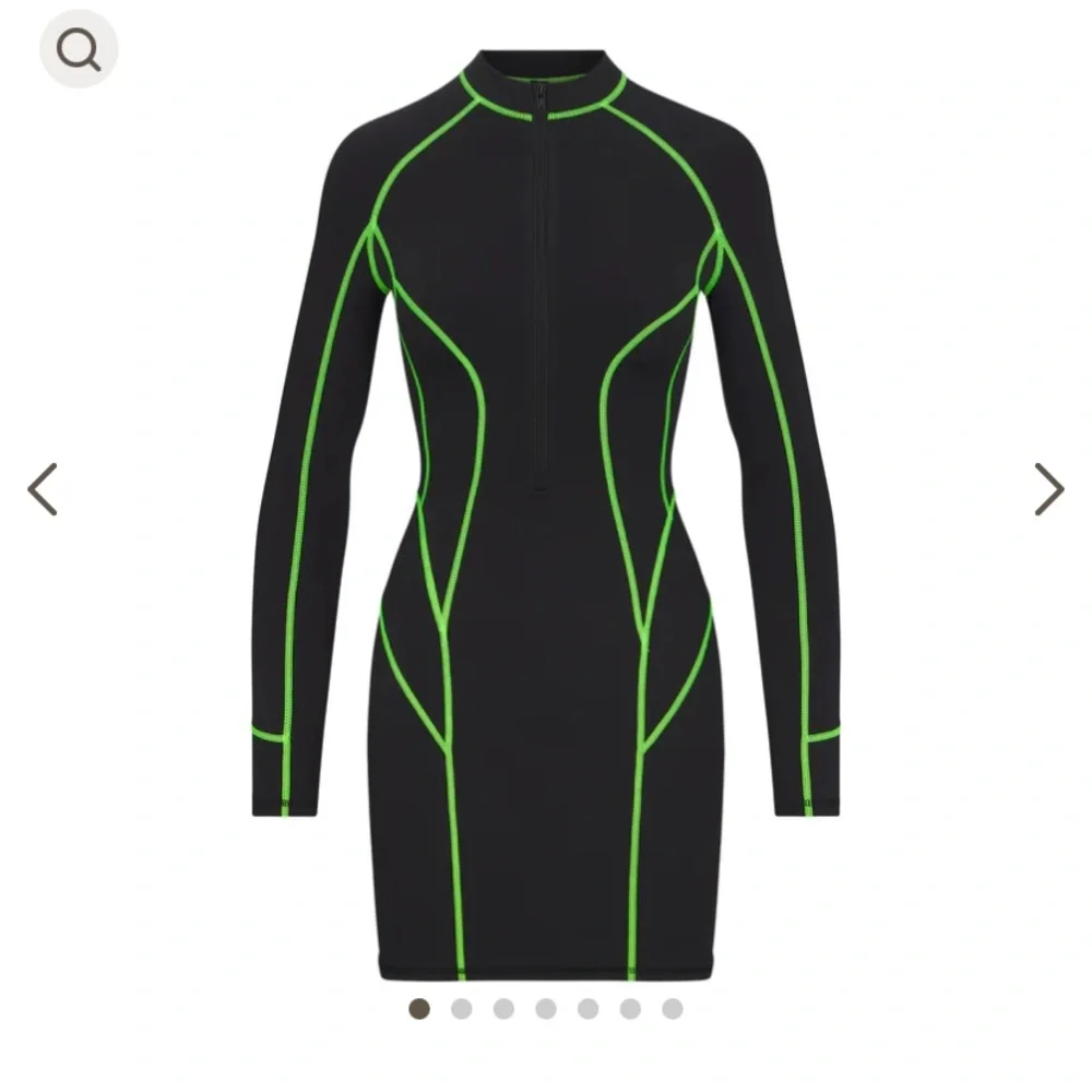 SKIMS ROSALÍA CAPSULE MOTOMAMI CONTOUR MOCK NECK MINI BRAT DRESS - Picture 3 of 7